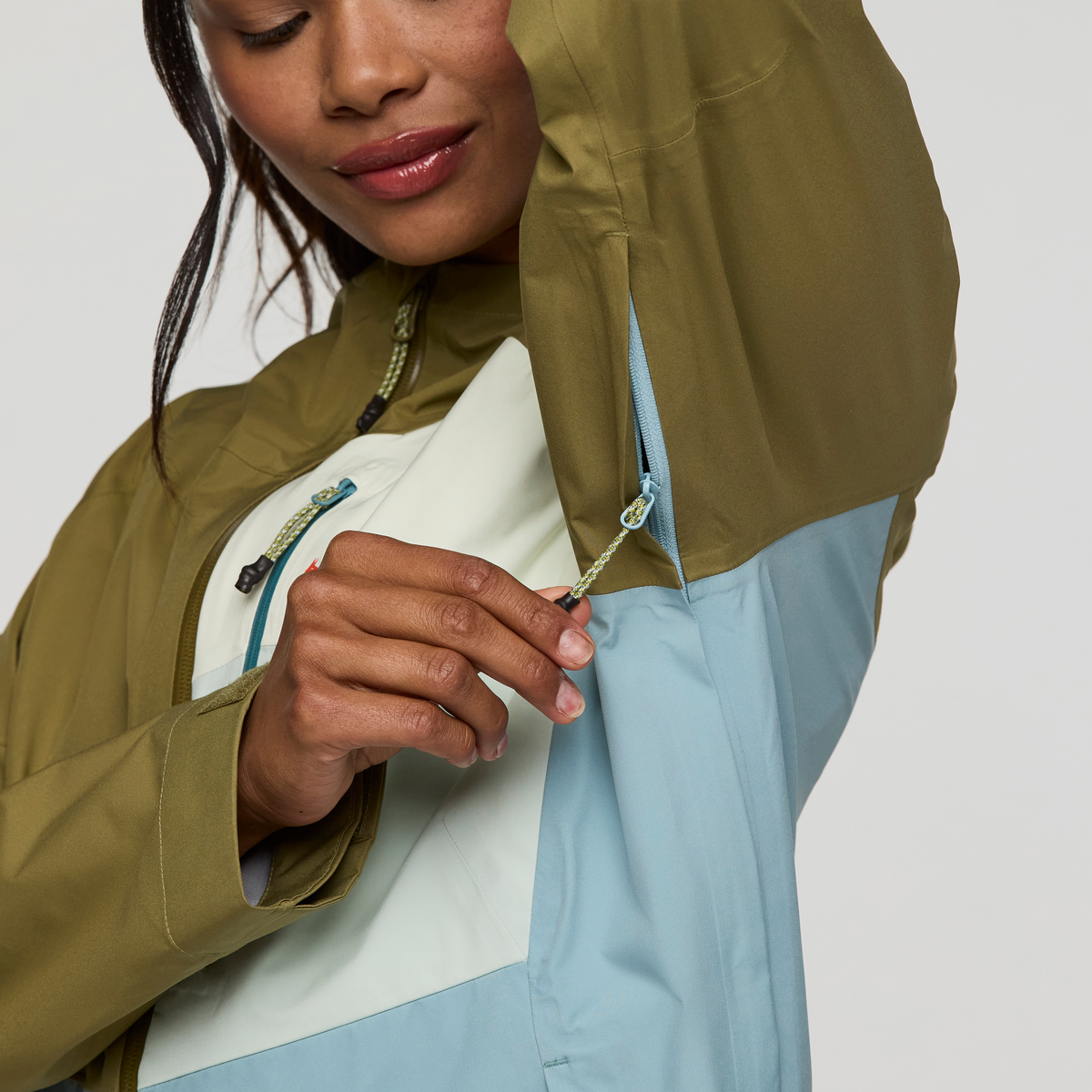 Impermeo 3L Hooded Shell Jacket - Women's - Image 7